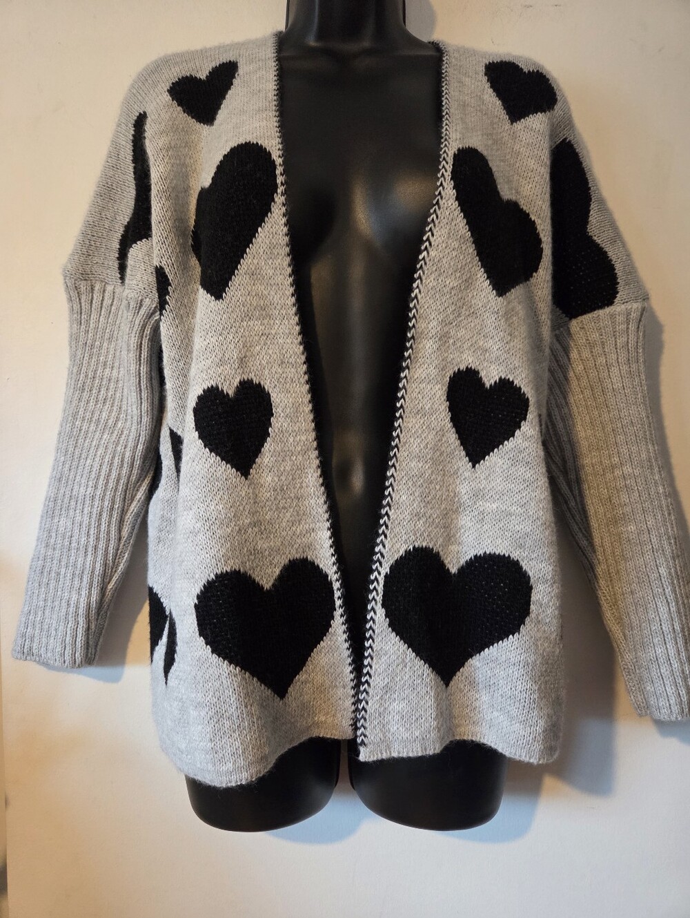 Via Vitale Heart Cardigan NWOT
